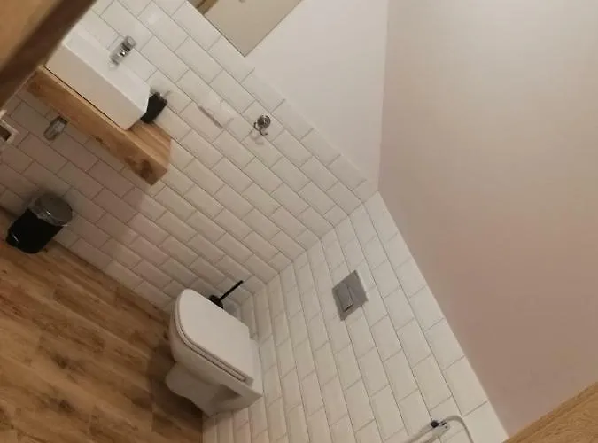 Lebska Ostoja 度假居 *